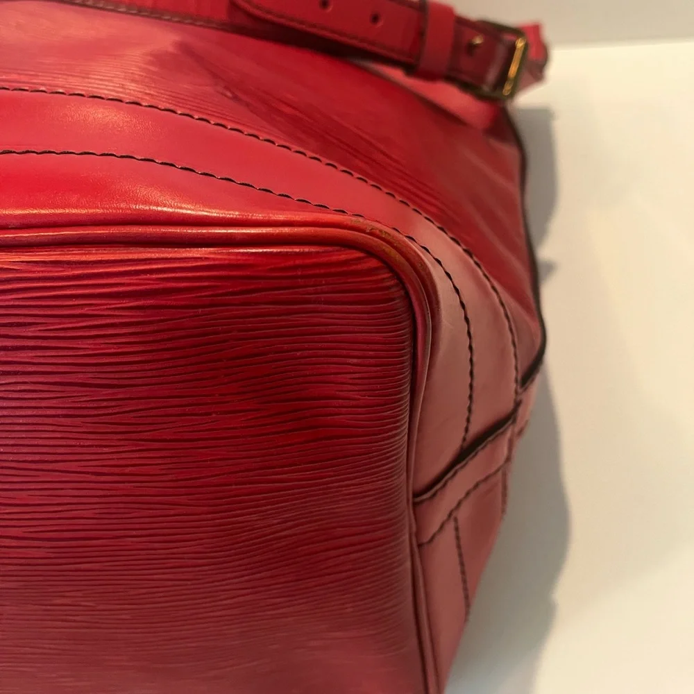 Louis Vuitton Epi Noe GM Leather Bucket Bag (large) Vintage & EUC (Authentic) - Picture 11 of 16